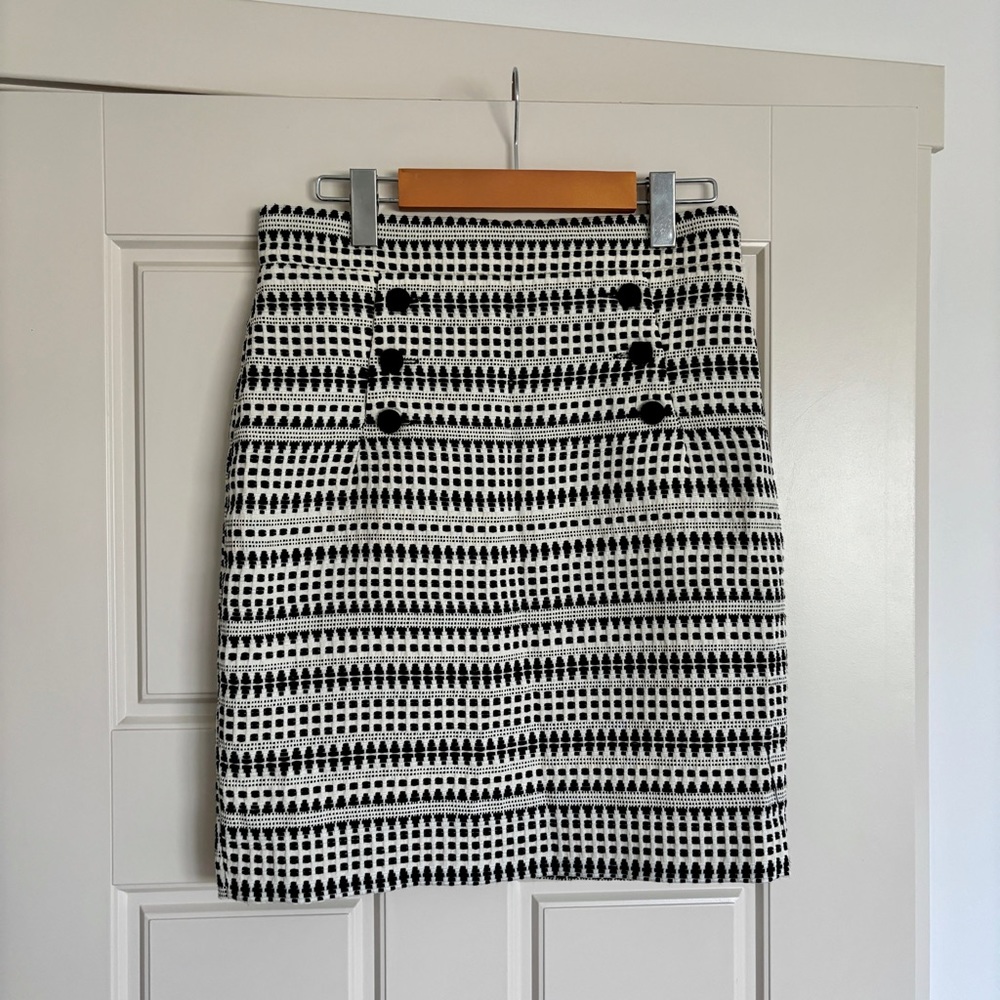 NWT H&M Pencil Skirt, Hi-rise mini